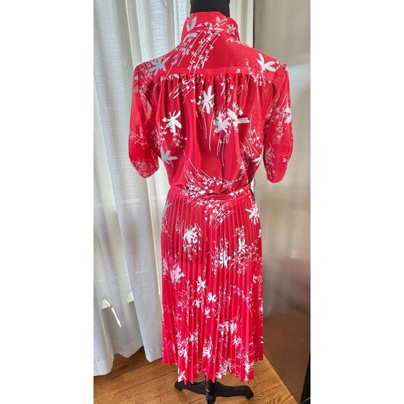Vintage 80s dress, red, white floral leaves pattern, pleated skirt - Picture 6 of 10